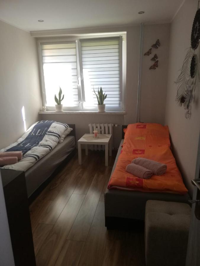 Apartament Dwupokojowy O Wysokim Standardzie Appartamento Ruda Slaska Esterno foto