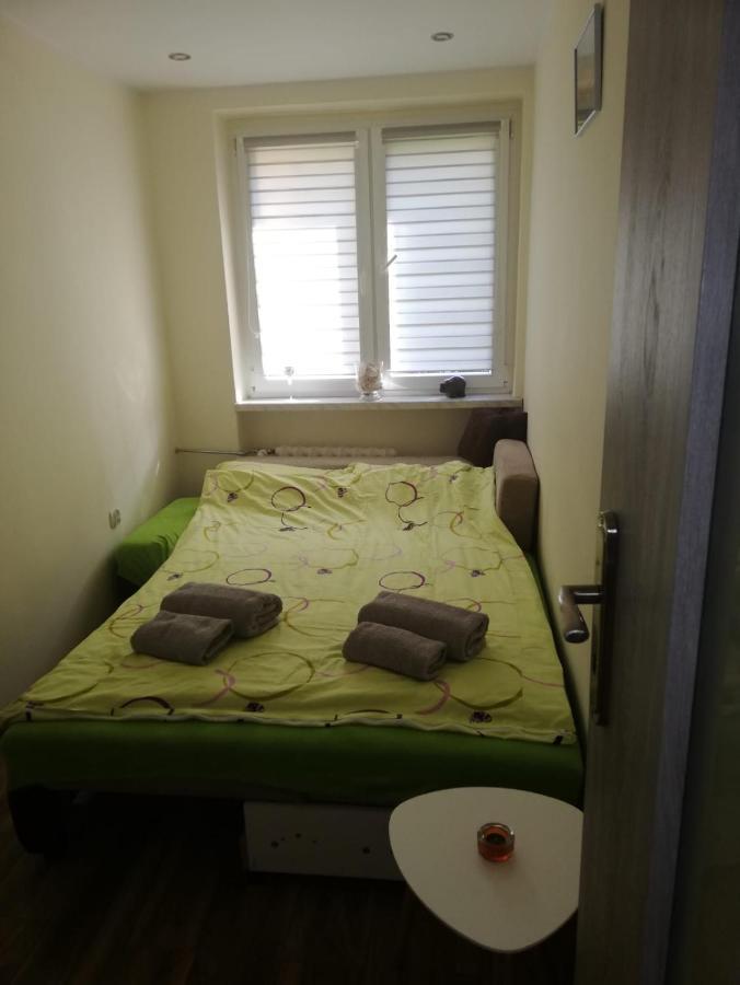 Apartament Dwupokojowy O Wysokim Standardzie Appartamento Ruda Slaska Esterno foto