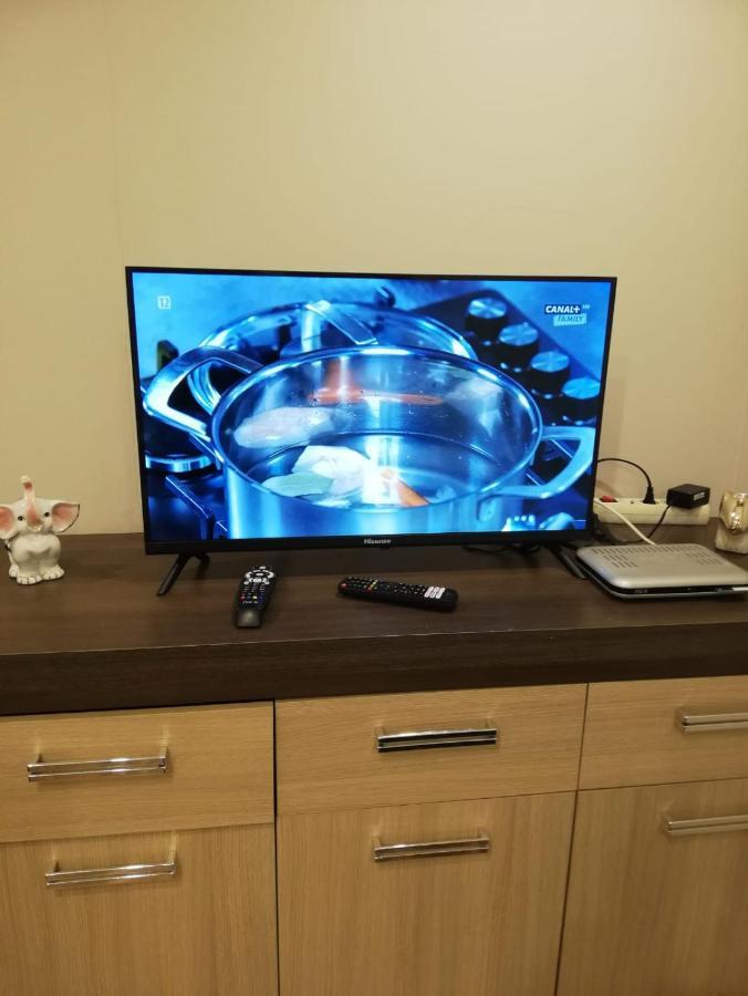 Apartament Dwupokojowy O Wysokim Standardzie Appartamento Ruda Slaska Esterno foto